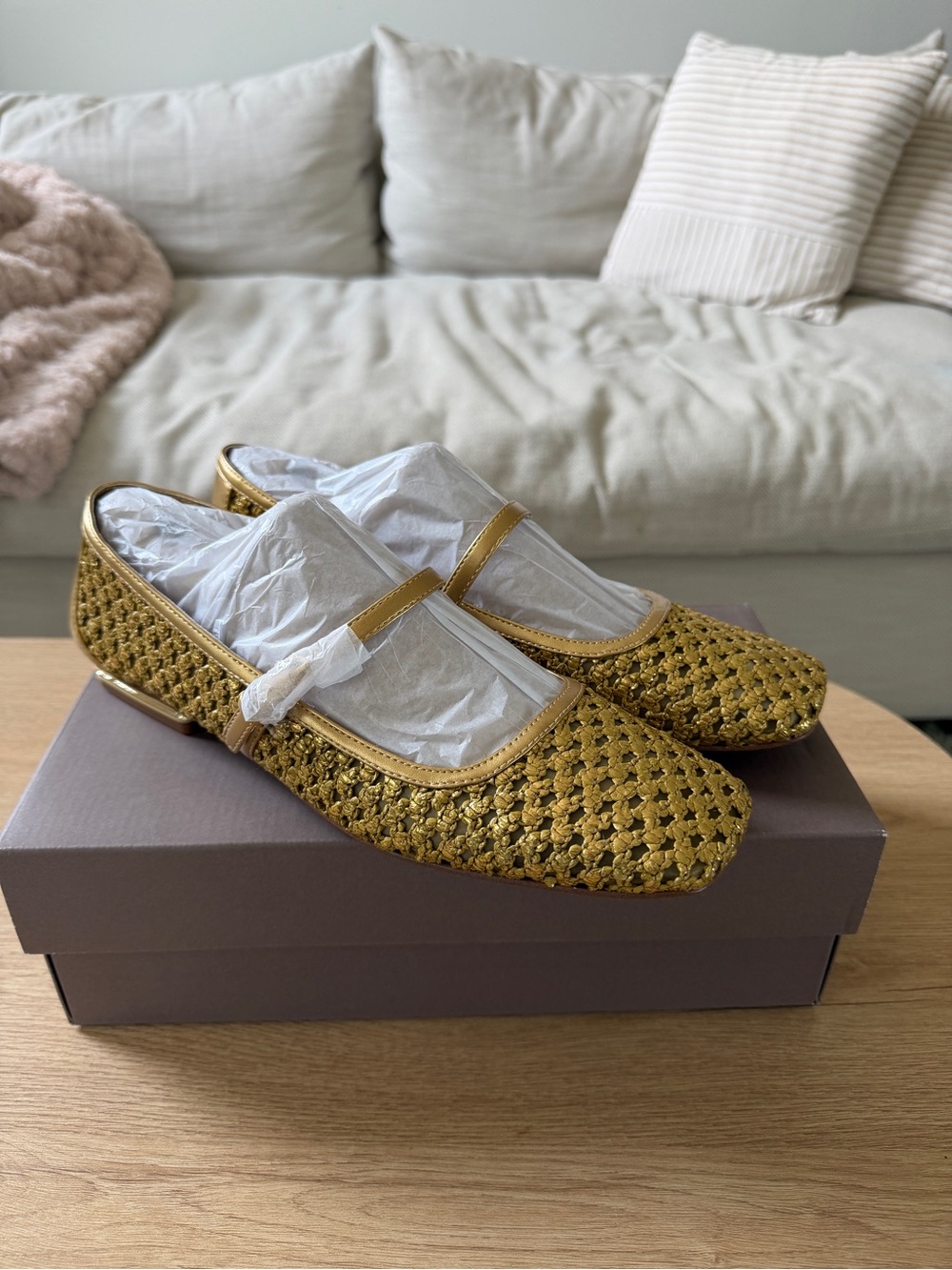 Franco Sarto Tinsley Mary Jane Flat in Gold Faux Raffia. Brand new, size 9 - Picture 7 of 11